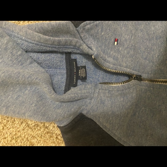 Tommy Hilfiger jogger set - Picture 3 of 7